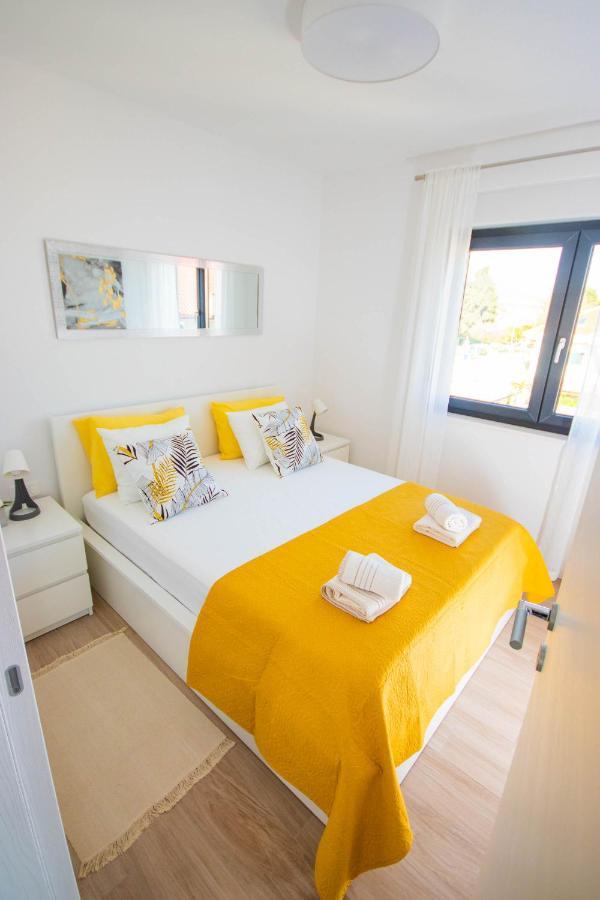 Apartmani Le-Lu Kaštela エクステリア 写真