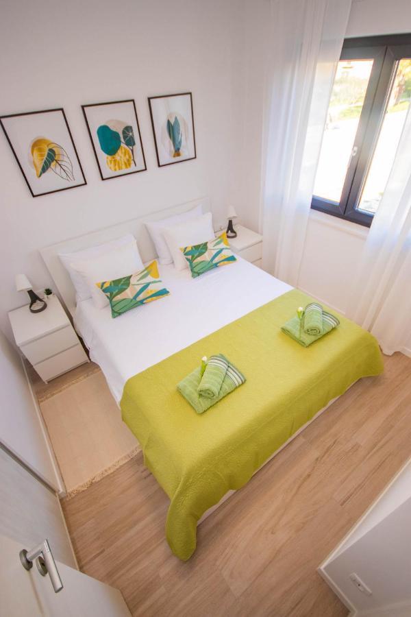 Apartmani Le-Lu Kaštela エクステリア 写真