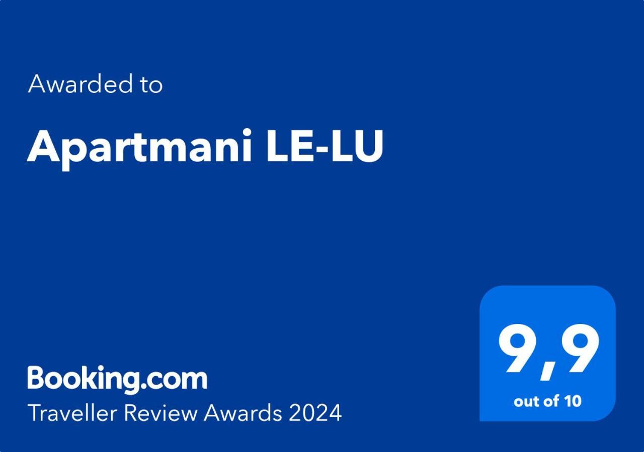 Apartmani Le-Lu Kaštela エクステリア 写真